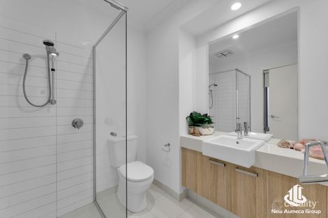 Property photo of 32 Cascade Terrace Craigieburn VIC 3064