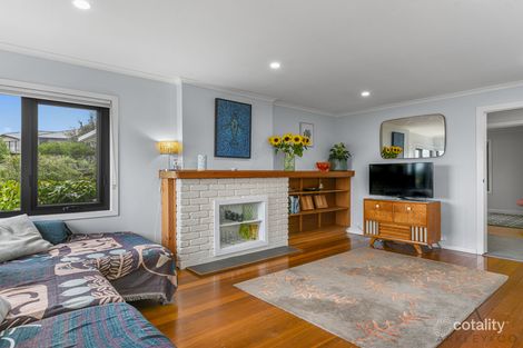 Property photo of 90 Karoola Road Lindisfarne TAS 7015