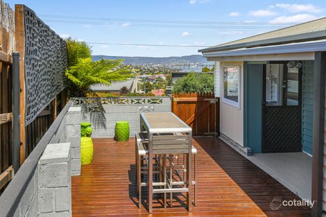Property photo of 90 Karoola Road Lindisfarne TAS 7015