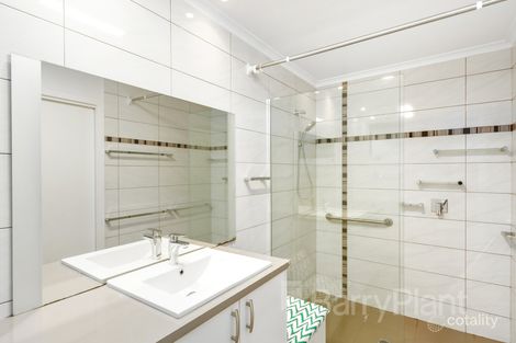 Property photo of 7 Smithfield Square Wantirna VIC 3152