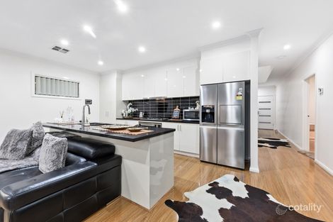 Property photo of 3/7 Lacebark Road Delahey VIC 3037
