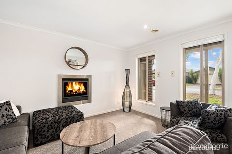 Property photo of 12 Paperbark Drive Pakenham VIC 3810