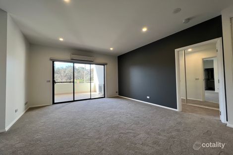 Property photo of 11/29 State Circle Deakin ACT 2600