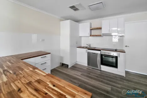 Property photo of 9 Fourth Avenue Parkside QLD 4825