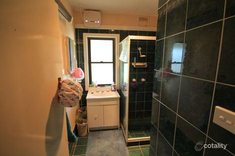 Property photo of 2 Monro Street Woolomin NSW 2340