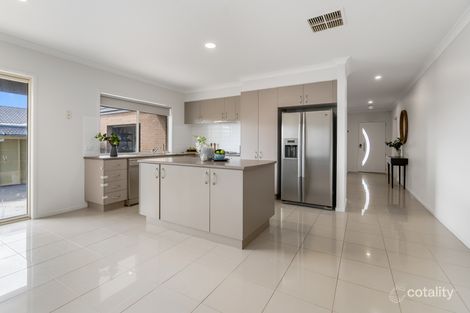 Property photo of 18 Chatsworth Avenue Derrimut VIC 3026