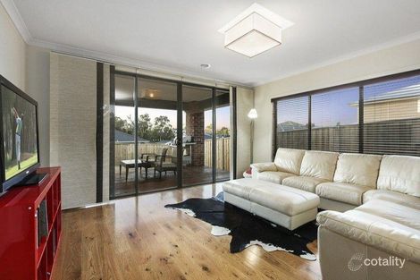 Property photo of 90 Evans Drive Croydon VIC 3136