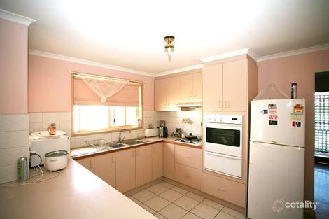 Property photo of 8 Mirabella Close Werribee VIC 3030