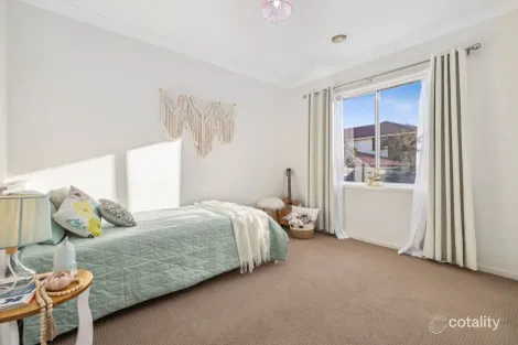 Property photo of 27 David Walsh Avenue Forde ACT 2914