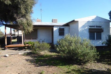 80 Lyle St, Warracknabeal, VIC 3393