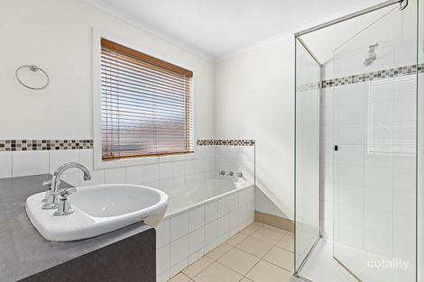 Property photo of 2/1009 Lydiard Street North Ballarat North VIC 3350