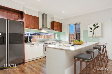 Property photo of 26 Roundhay Crescent Point Cook VIC 3030