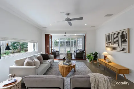 8 Drovers Cl, Ferny Hills, QLD 4055