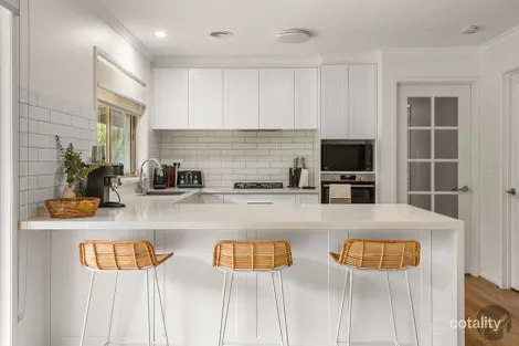 Property photo of 26 Robb Drive Romsey VIC 3434