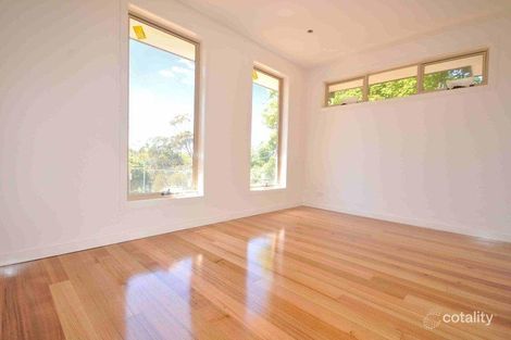 Property photo of 3 Thoona Grove Greensborough VIC 3088