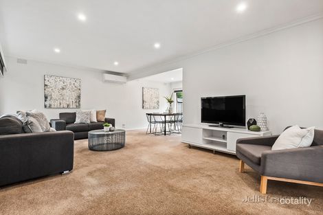 Property photo of 21 Hillcrest Road Eltham North VIC 3095