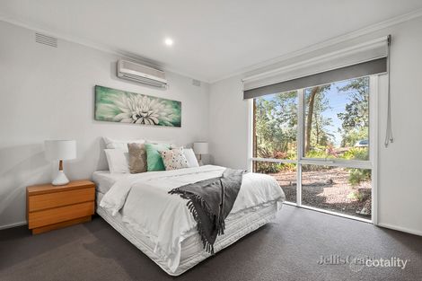 Property photo of 21 Hillcrest Road Eltham North VIC 3095