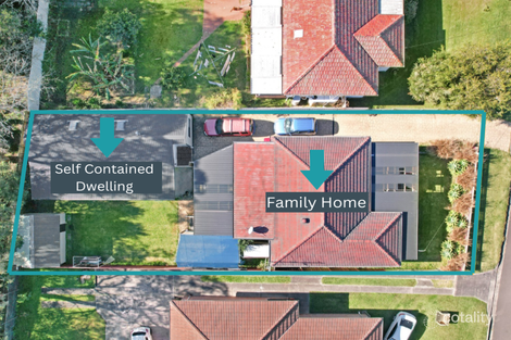 Property photo of 18/18A Roberts Avenue Barrack Heights NSW 2528