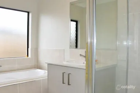 Property photo of 25-27 Lark Close Clifton Beach QLD 4879