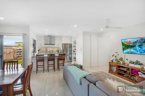 Property photo of 10 Annan Bend Mount Peter QLD 4869