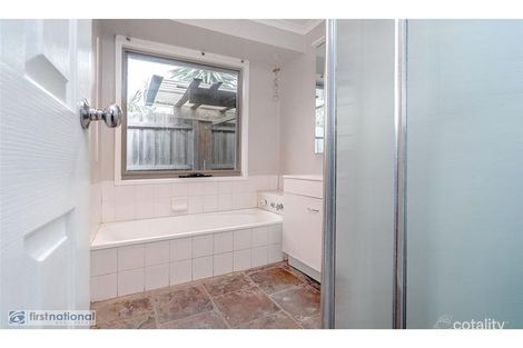 Property photo of 71 Ashleigh Crescent Meadow Heights VIC 3048