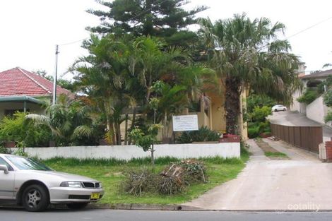 28 Undercliffe Rd, Earlwood, NSW 2206