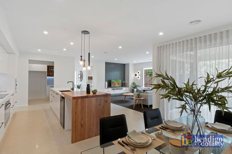 5 Pippin Gr, Maiden Gully, VIC 3551