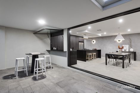 Property photo of 1/72 Upton Street St James WA 6102