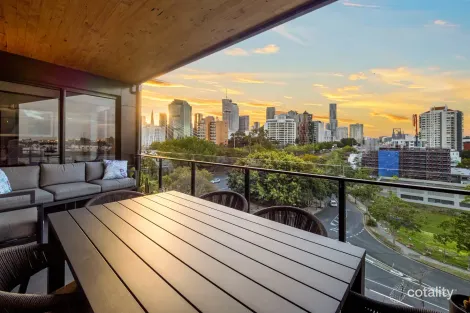 Property photo of 402/9 Lambert Street Kangaroo Point QLD 4169