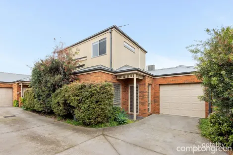 2/21 Basil St, Newport, VIC 3015