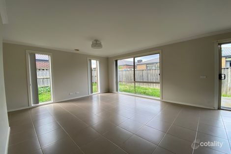 Property photo of 82 Tyler Crescent Tarneit VIC 3029