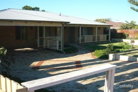 2 Knightsbridge Cres, Mullaloo, WA 6027