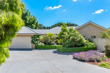 2/97b Barry St, Romsey, VIC 3434