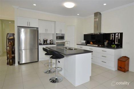 Property photo of 14 Midyim Court Mount Low QLD 4818