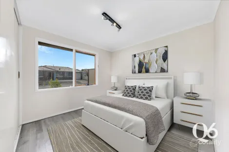 Property photo of 3 Penola Close St Albans VIC 3021