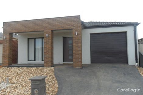 Property photo of 17 Erin Square Deer Park VIC 3023