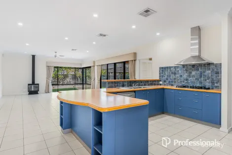 Property photo of 8 Madeira Turn Hillarys WA 6025