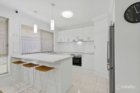 Property photo of 8 Plimsoll Place Helensvale QLD 4212