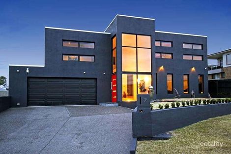 7 Bounty Cl, Highton, VIC 3216