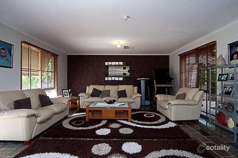 Property photo of 9 Weeden Crescent Hallam VIC 3803