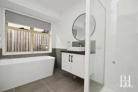 Property photo of 22 Lakeside Drive Wallan VIC 3756