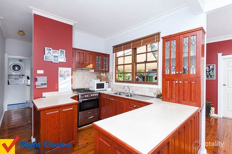 Property photo of 38 Boronia Avenue Windang NSW 2528