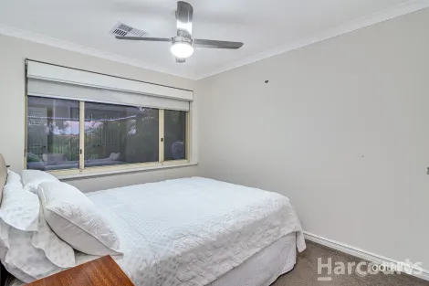 Property photo of 21 Canterbury Circle Currambine WA 6028