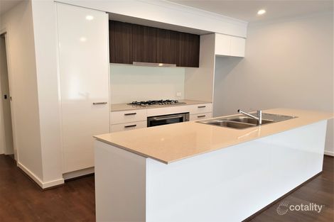 Property photo of 8 Cerulean Walk Craigieburn VIC 3064