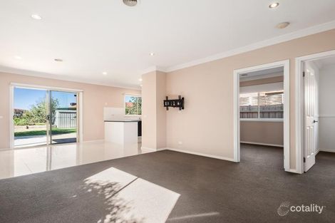 Property photo of 19 Ruby Place Werribee VIC 3030