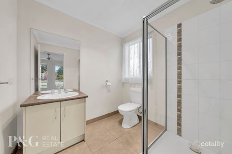 Property photo of 3 Greenaway Terrace Cranbourne East VIC 3977