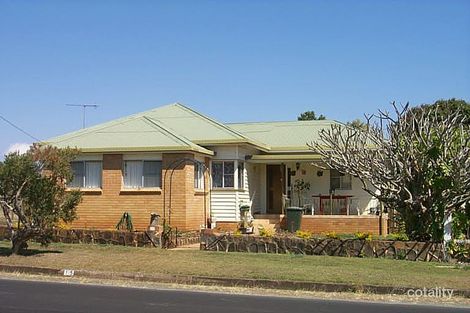 15 Bates St, Svensson Heights, QLD 4670