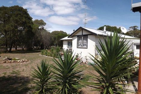 Property photo of 24 Swamp Road Dereel VIC 3352