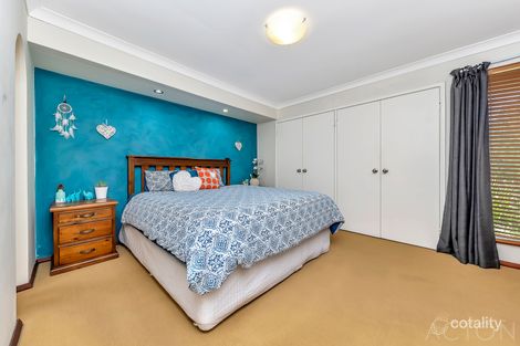 Property photo of 13 Elderberry Circle Halls Head WA 6210