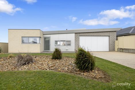 24 Carr Ave, Leongatha, VIC 3953